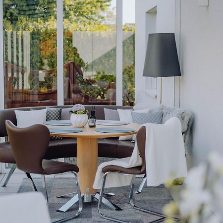 Pension Sterntaler Rheinhausen Buitenkant foto